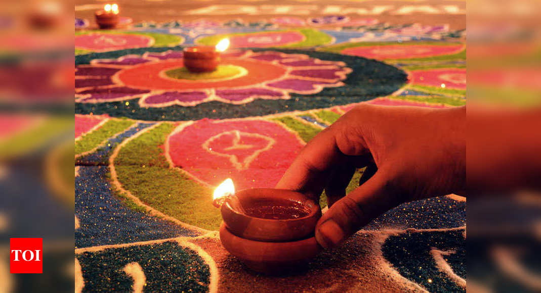 Diwali in the times of Corona: The right way to celebrate Diwali without risking lives