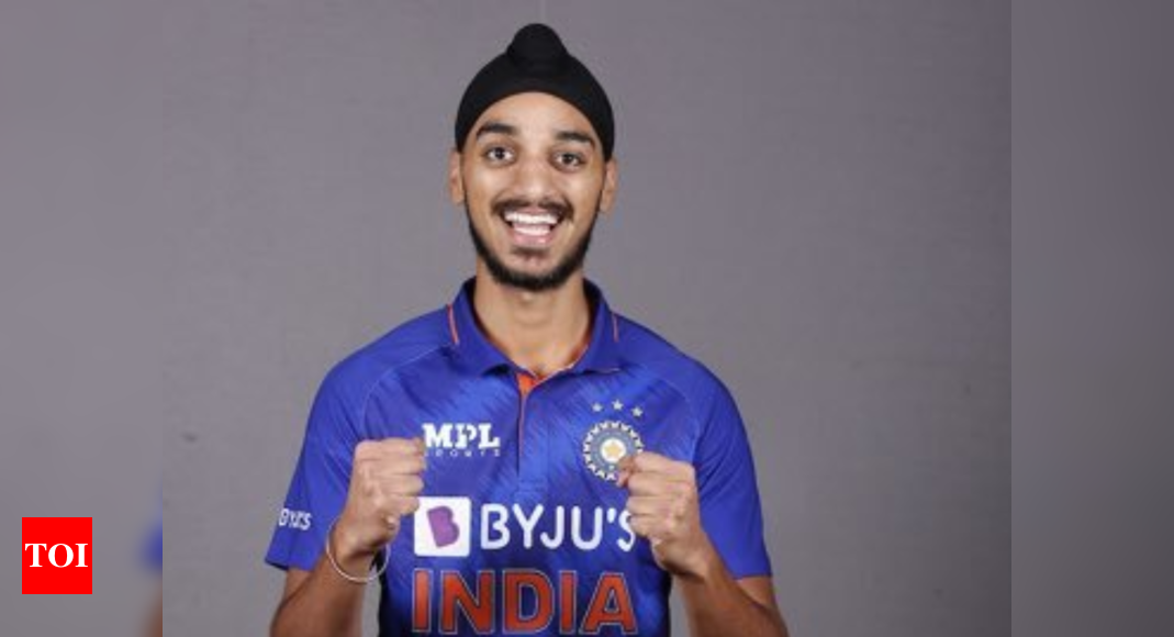 Takeaways from Indian pacer Arshdeep's father's take on trolls abusing his son for dropping a catch