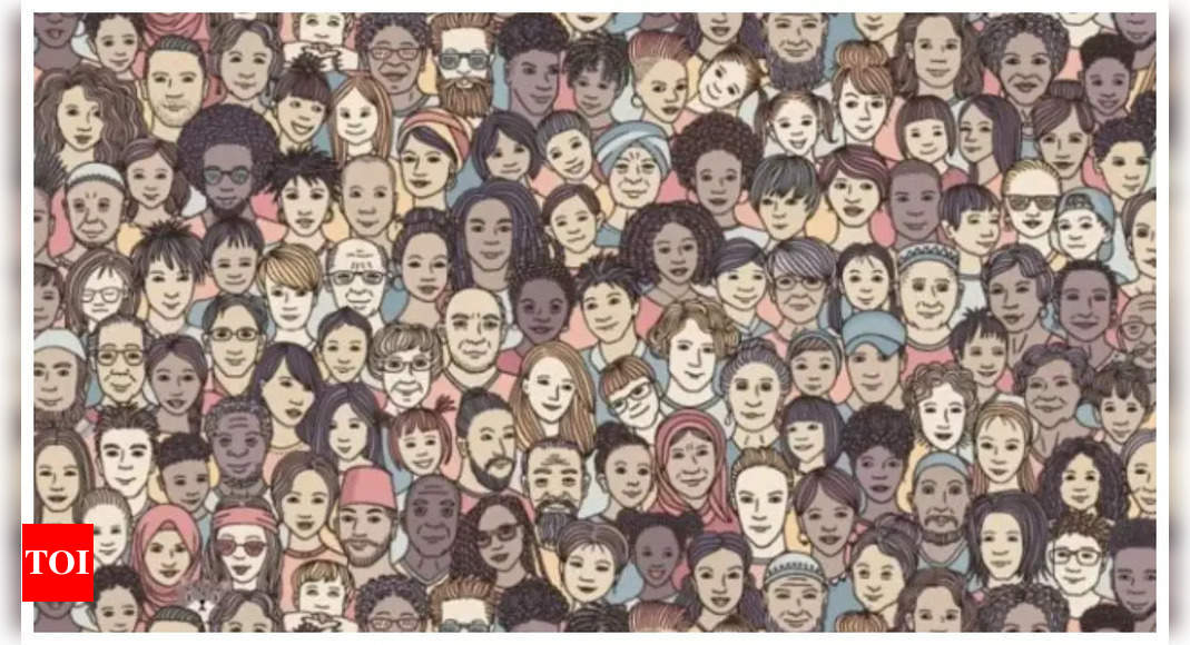 Optical illusion: Only those with sharp vision can find the sneaky cat hidden in sea of human faces in just 12 seconds