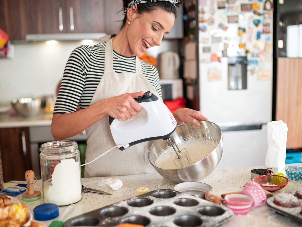 Psychology-backed reason why so many people are baking during the lockdown